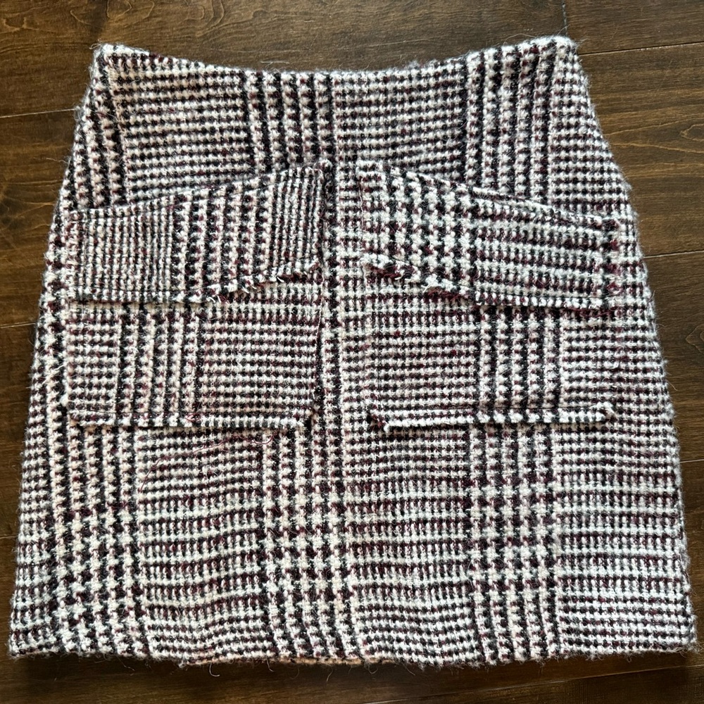 Line & Dot- Wool Blend Tweed Top and Skirt Set - Picture 2 of 8